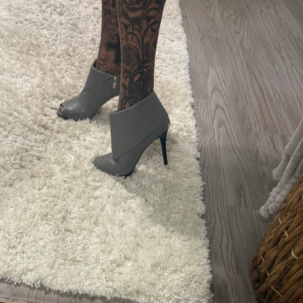 Michael Kors Sleek Gray Ankle Booties - Picture 5 of 15
